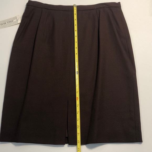 NWT Chocolate brown skirt. Size 12 - Picture 7 of 10